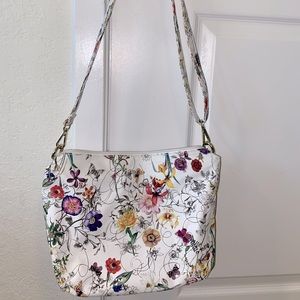 Small flower design purse